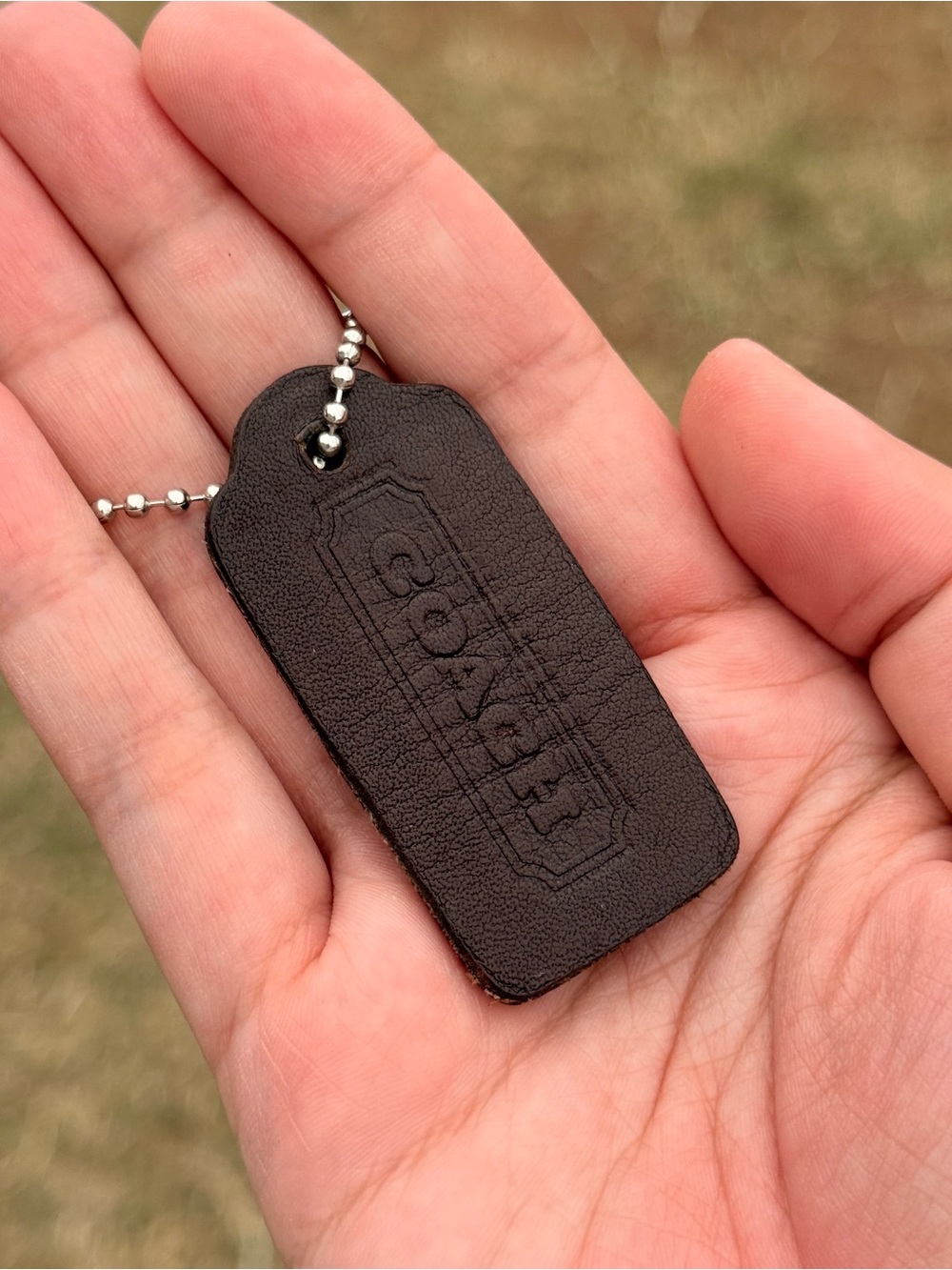 2.25" Medium Vintage Coach Leather Key Fob Bag Charm Keychain Hang Tag/Hangtag - Picture 4 of 4